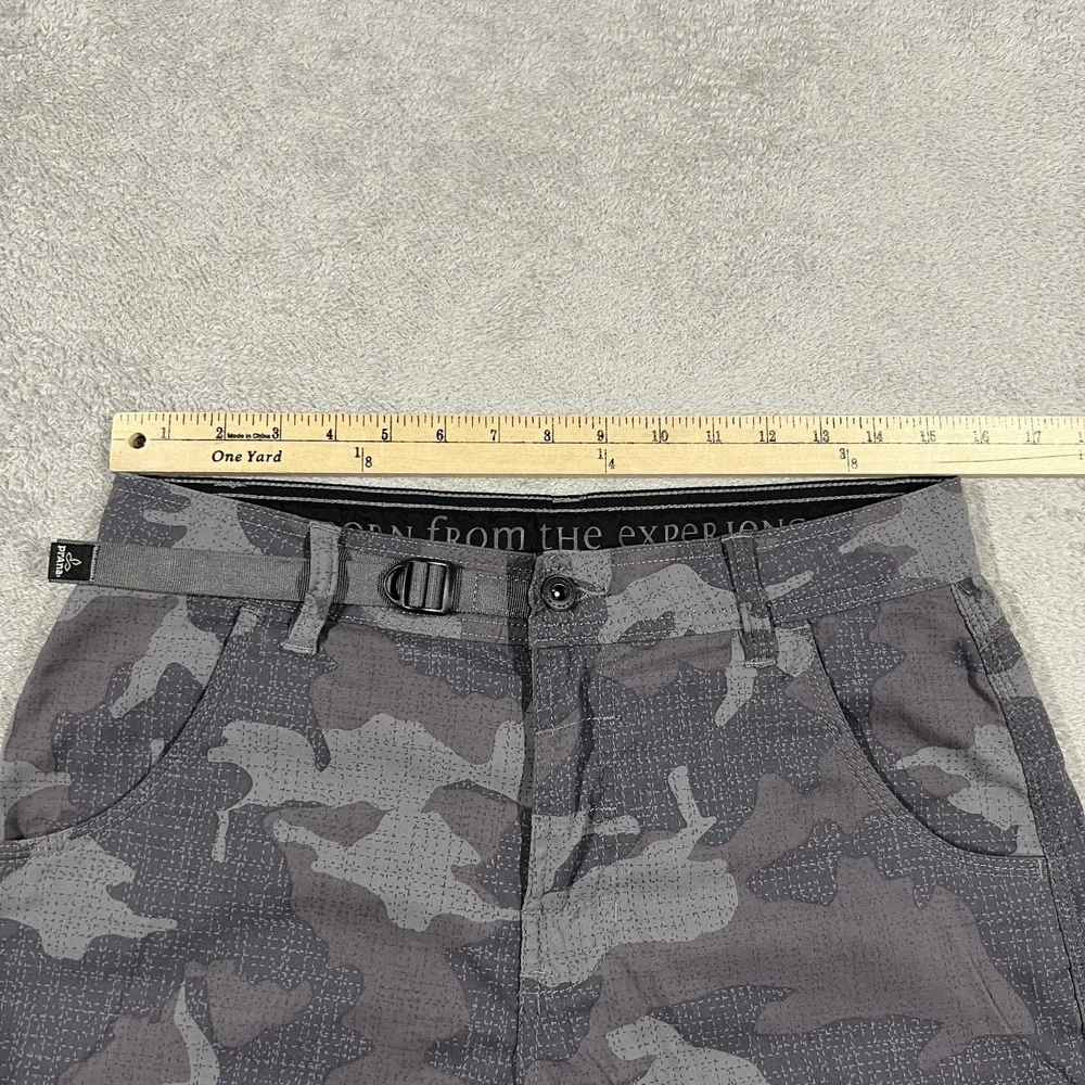 Prana Stretch Zion Shorts Mens 30 Gray Camo 10